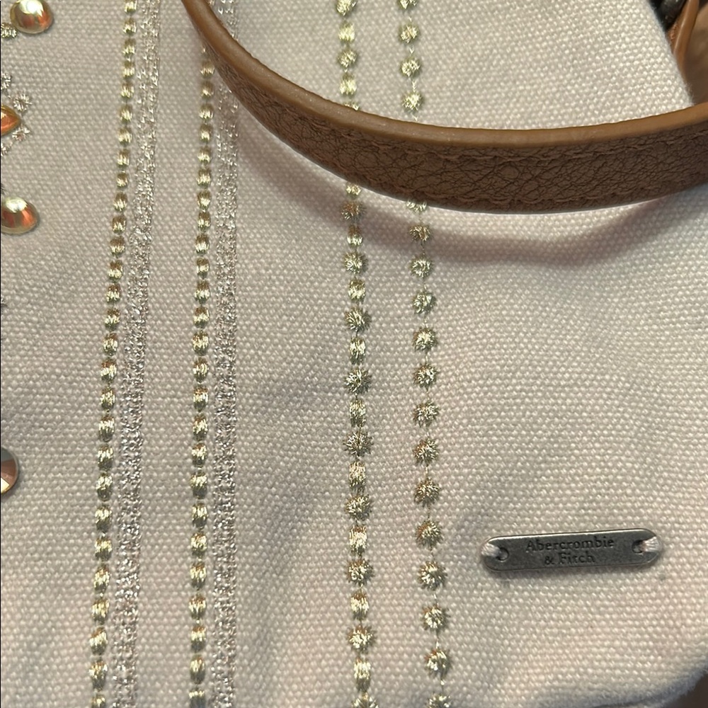 Abercrombie & Fitch White and Brown Crossbody Bag with Floral Details - Picture 2 of 9